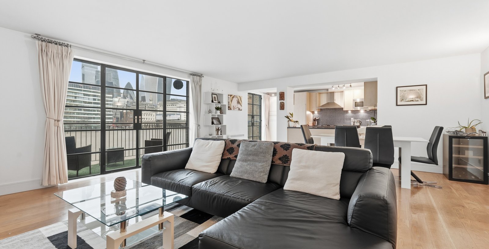 Horseshoe Wharf Apartments, 6 Clink Street, Borough Market, London, SE1 - Picture 2