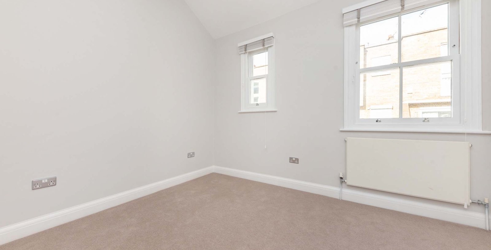 Montagu Mews South, Hyde Park, London, W1H - Picture 13