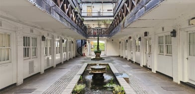 De Vere Mews, London, W8 - Picture preview 1