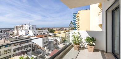 Cluttons-Algarve