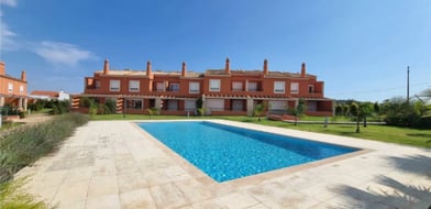Cluttons-Algarve