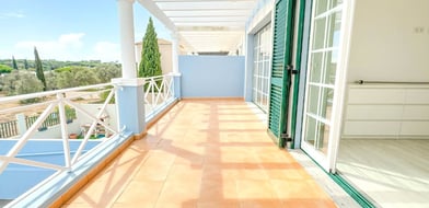 Cluttons-Algarve
