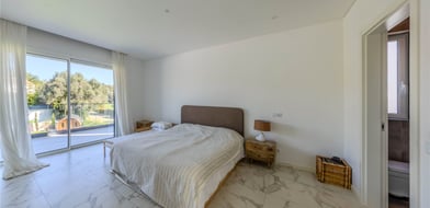 Bordeira, Santa Barbara de Nexe, Algarve, Portugal - Picture preview 4