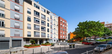 T4 Flat In Areeiro, Lisbon, Portugal, 1070-034, Portugal - Picture preview 2