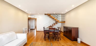 T4 Flat In Areeiro, Lisbon, Portugal, 1070-034, Portugal - Picture preview 8