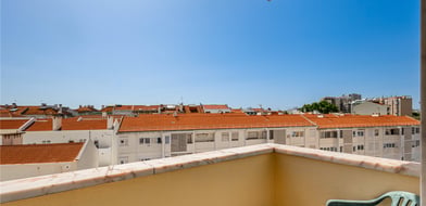 T4 Flat In Areeiro, Lisbon, Portugal, 1070-034, Portugal - Picture preview 13