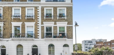 Arundel Square, London, N7 - Picture preview 1