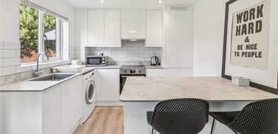 Crowthorne Close, London, SW18 - Picture preview 4