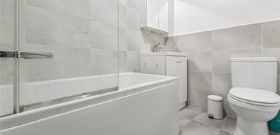 Crowthorne Close, London, SW18 - Picture preview 9