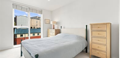 Queens Court, London, SE16 - Picture preview 5