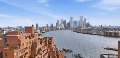 Free Trade Wharf, London, E1W - Picture preview 18