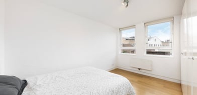 Burr Close, London, E1W - Picture preview 8
