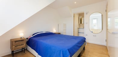 Douthwaite Square, London, E1W - Picture preview 8