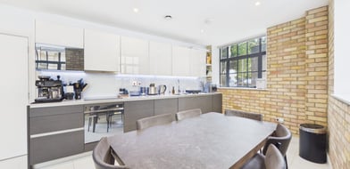 Rampart Street, London, E1 - Picture preview 2