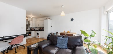 2 Hemming Street, Whitechapel, London, E1 - Picture preview 4
