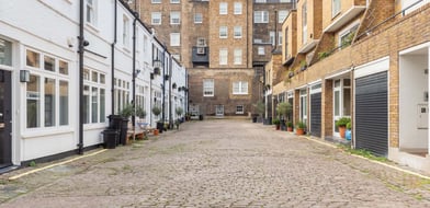 Montagu Mews South, Hyde Park, London, W1H - Picture preview 23