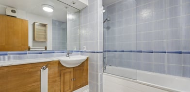 Euston Road, Kings Cross, London, NW1 - Picture preview 7