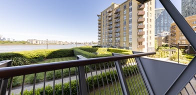 Westferry Road, Isle of Dogs, London, E14 - Picture preview 14