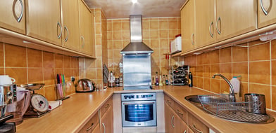 Theseus Walk, Islington, London, N1 - Picture preview 2
