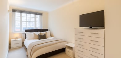 Edgeware Road, Hyde Park, London, W2 - Picture preview 3
