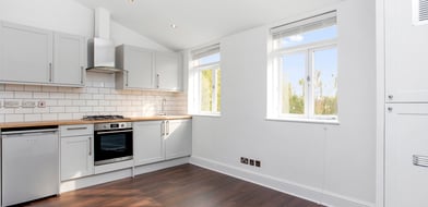 Mackenzie Road, Islington, London, N7 - Picture preview 1