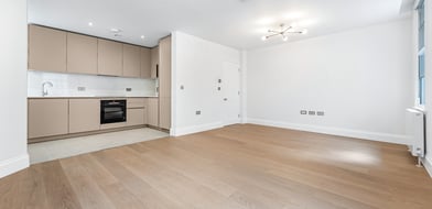 Seymour Mews, Marylebone, London, W1H - Picture preview 7