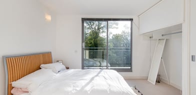 Red Square, Islington, London, N16 - Picture preview 3