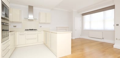 Gloucester Place Mews, Marylebone, London, W1U - Picture preview 4