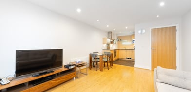 East Lane, Bermondsey, London, SE16 - Picture preview 3