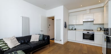 Shepherds Bush Road, Brook Green, Shepherds Bush, W6 - Picture preview 1
