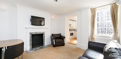 Queen Square, Islington, London, WC1N - Picture preview 1