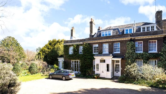 Lower Teddington Road, London, KT1