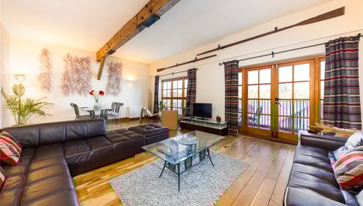 Hays Court, London, SE16
