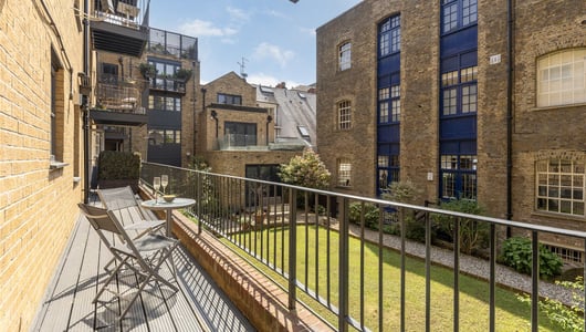 Thames Heights, London, SE1