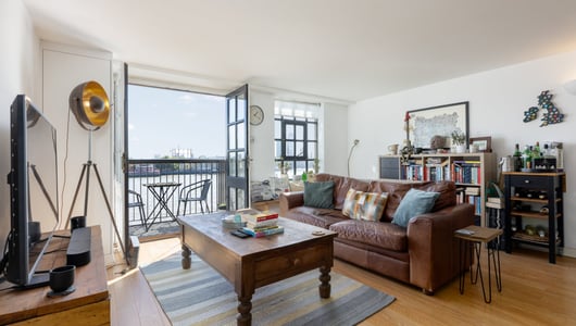 Merchant Court, London, E1W