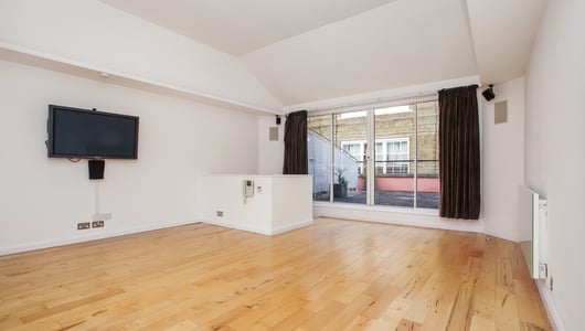 Compass Court, 39 Shad Thames, Shad Thames, London, SE1