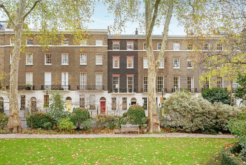 Connaught Square, London, W2 - Picture 1