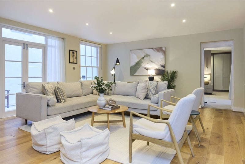Strathearn Place, London, W2 - Picture 1