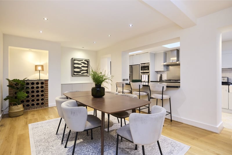 Strathearn Place, London, W2 - Picture 2