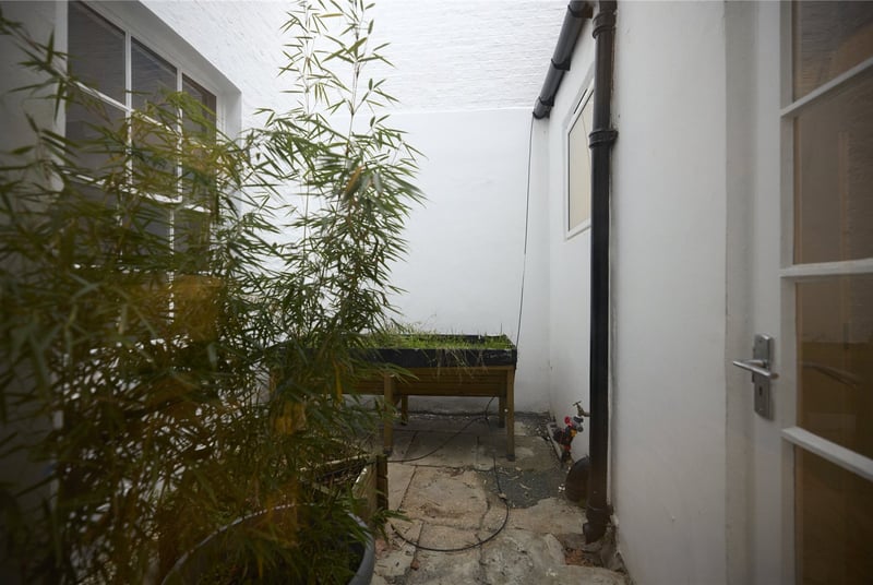 Strathearn Place, London, W2 - Picture 18