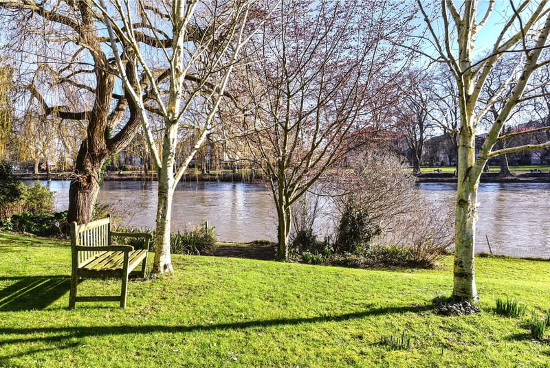 Lower Teddington Road, London, KT1 - Picture 4