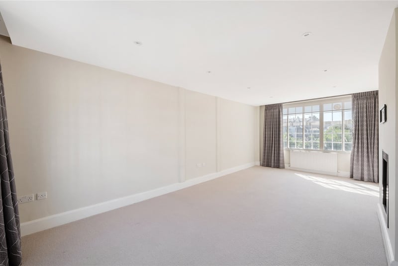 Jubilee Place, London, SW3 - Picture 8