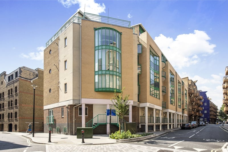 Millennium Square, London, SE1 - Picture 3