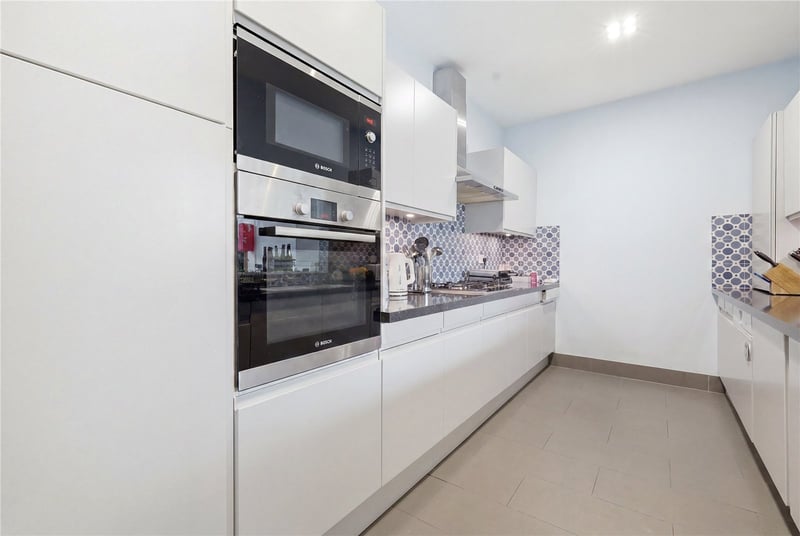 Saffron Wharf, London, SE1 - Picture 17
