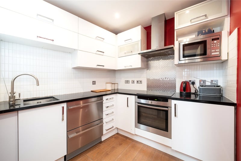 Thames Heights, London, SE1 - Picture 9