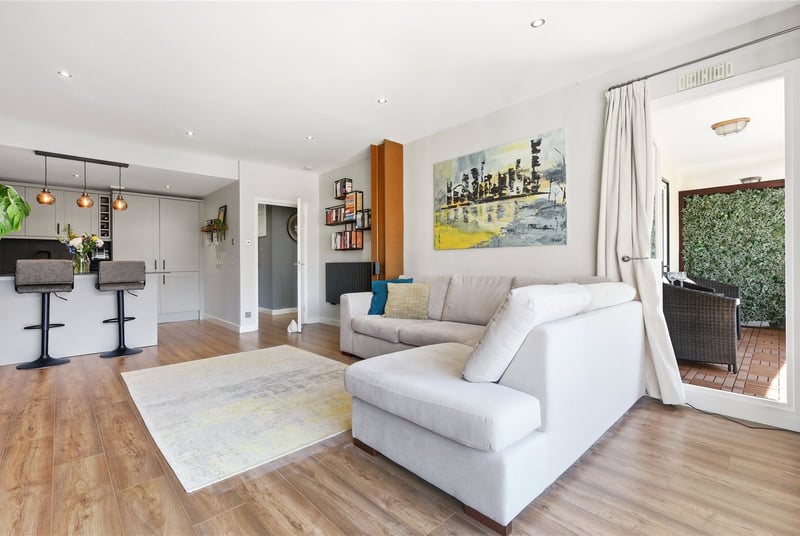 Eagle Wharf Court, London, SE1 - Picture 13