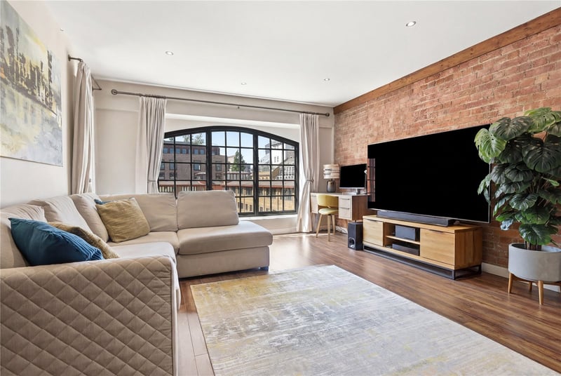 Eagle Wharf Court, London, SE1 - Picture 14