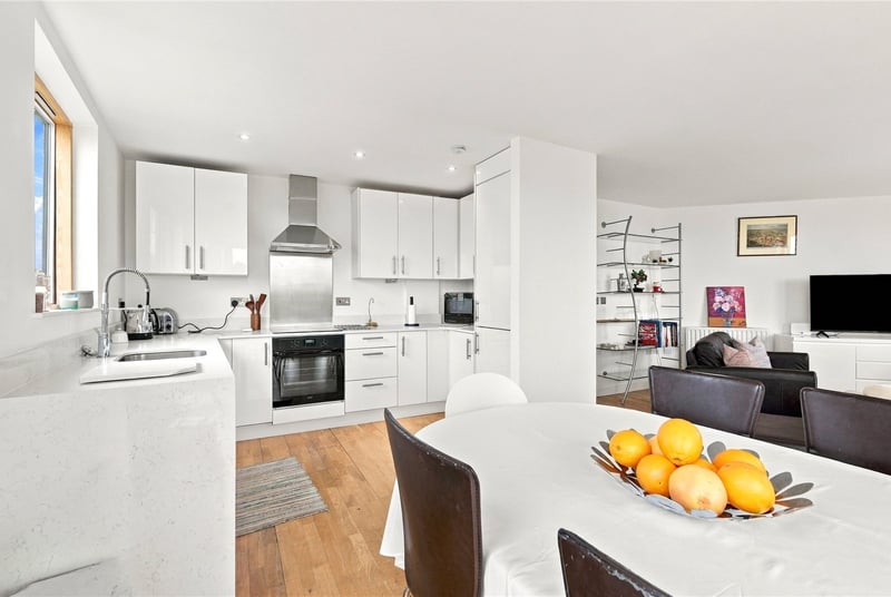 Artesian House, London, SE1 - Picture 1