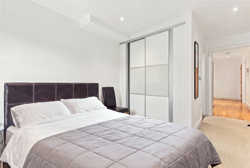 Mission Point, London, SE16 - Picture 7