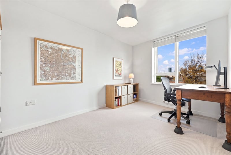 Queens Court, London, SE16 - Picture 9
